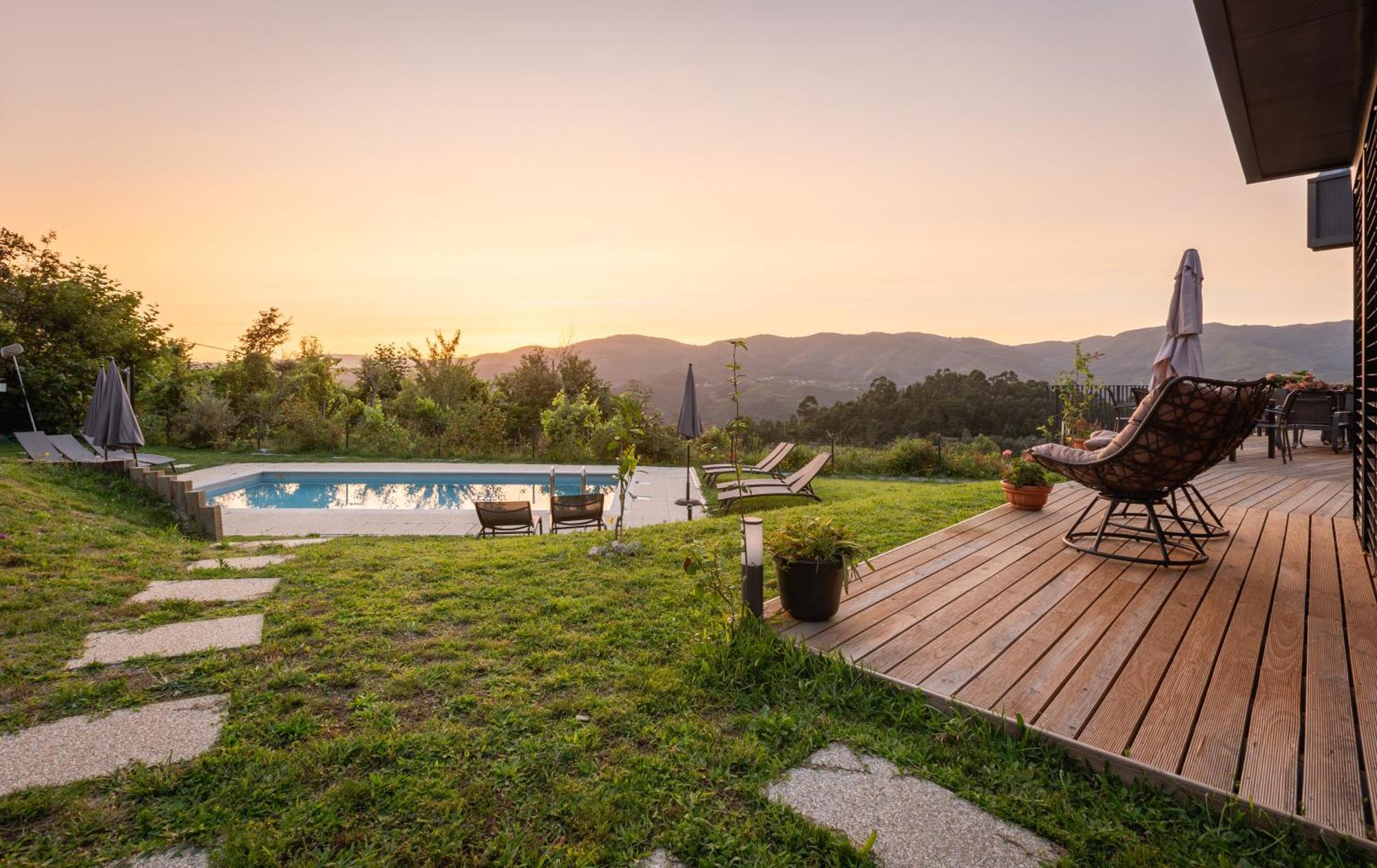 Casas De Bouro 2 Casa Dos Jarros Villa แตร์ฮัส เจ บอว์โร ภายนอก รูปภาพ