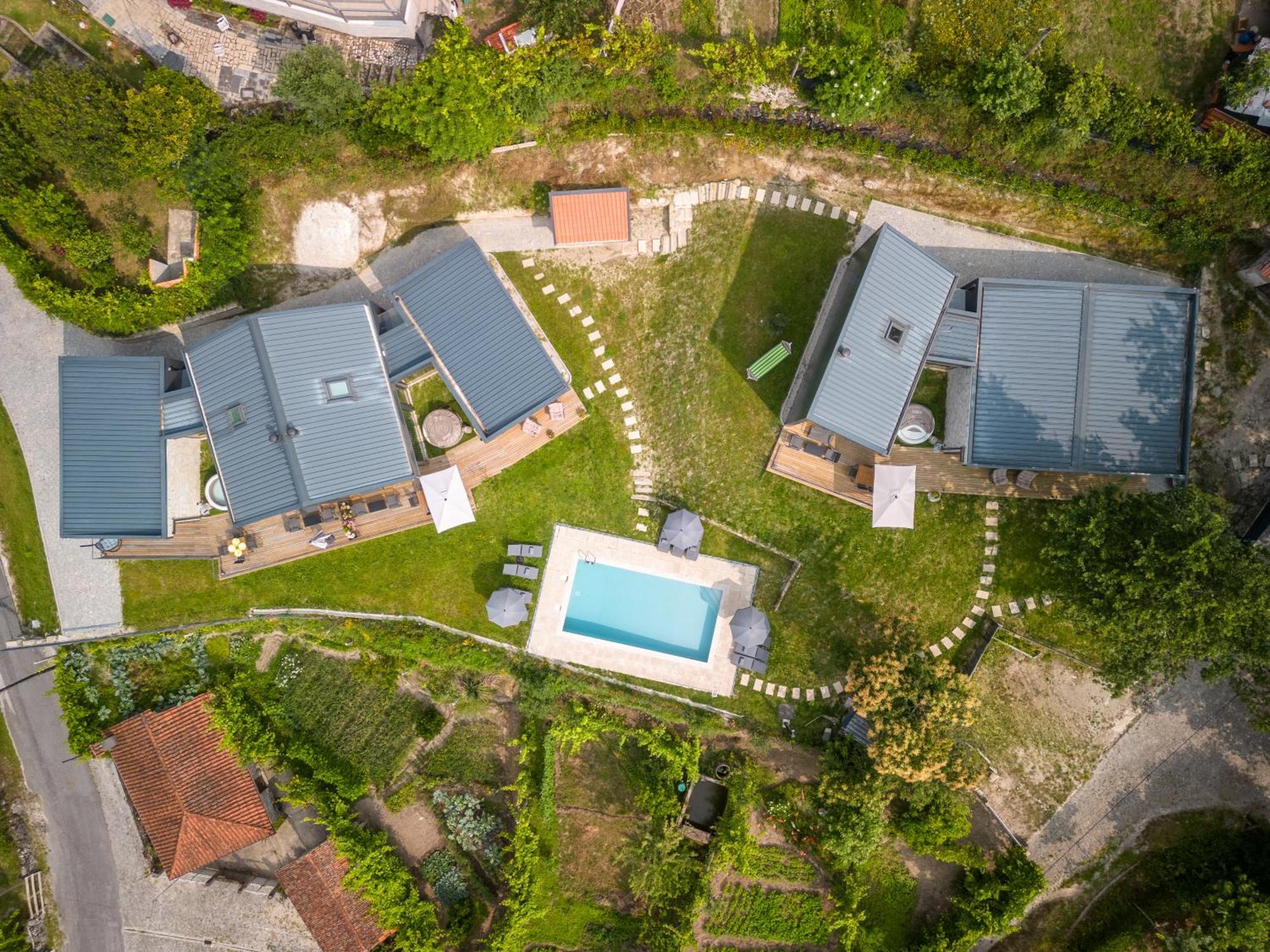 Casas De Bouro 2 Casa Dos Jarros Villa แตร์ฮัส เจ บอว์โร ภายนอก รูปภาพ