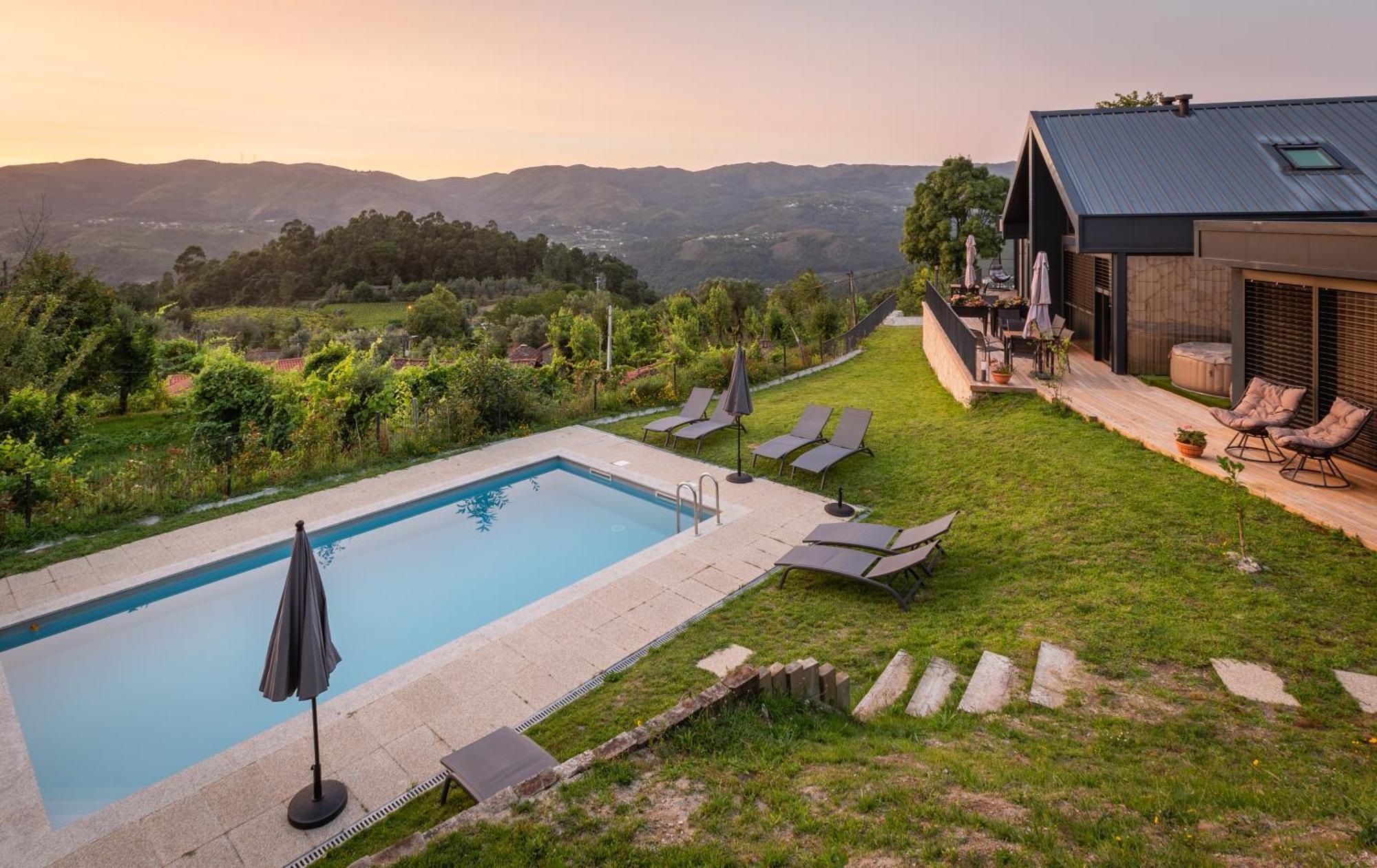 Casas De Bouro 2 Casa Dos Jarros Villa แตร์ฮัส เจ บอว์โร ภายนอก รูปภาพ